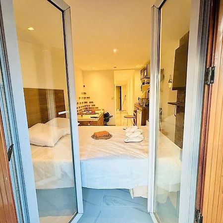 Studio Love Jacuzzi Марсель Экстерьер фото
